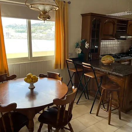 Lägenhet Groundfloor By The Sea, Fabulous Views St. Paul's Bay