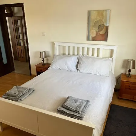 Апартаменты Groundfloor By The Sea, Fabulous Views Сент-Полс-Бей